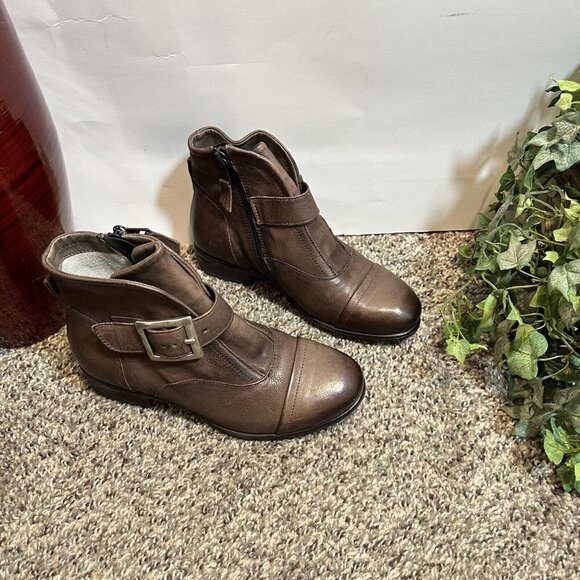 Miz Mooz Brown Espresso Leather Buckled Ankle Boots Siggy Size 36 US 5.5-6 New - Picture 5 of 8